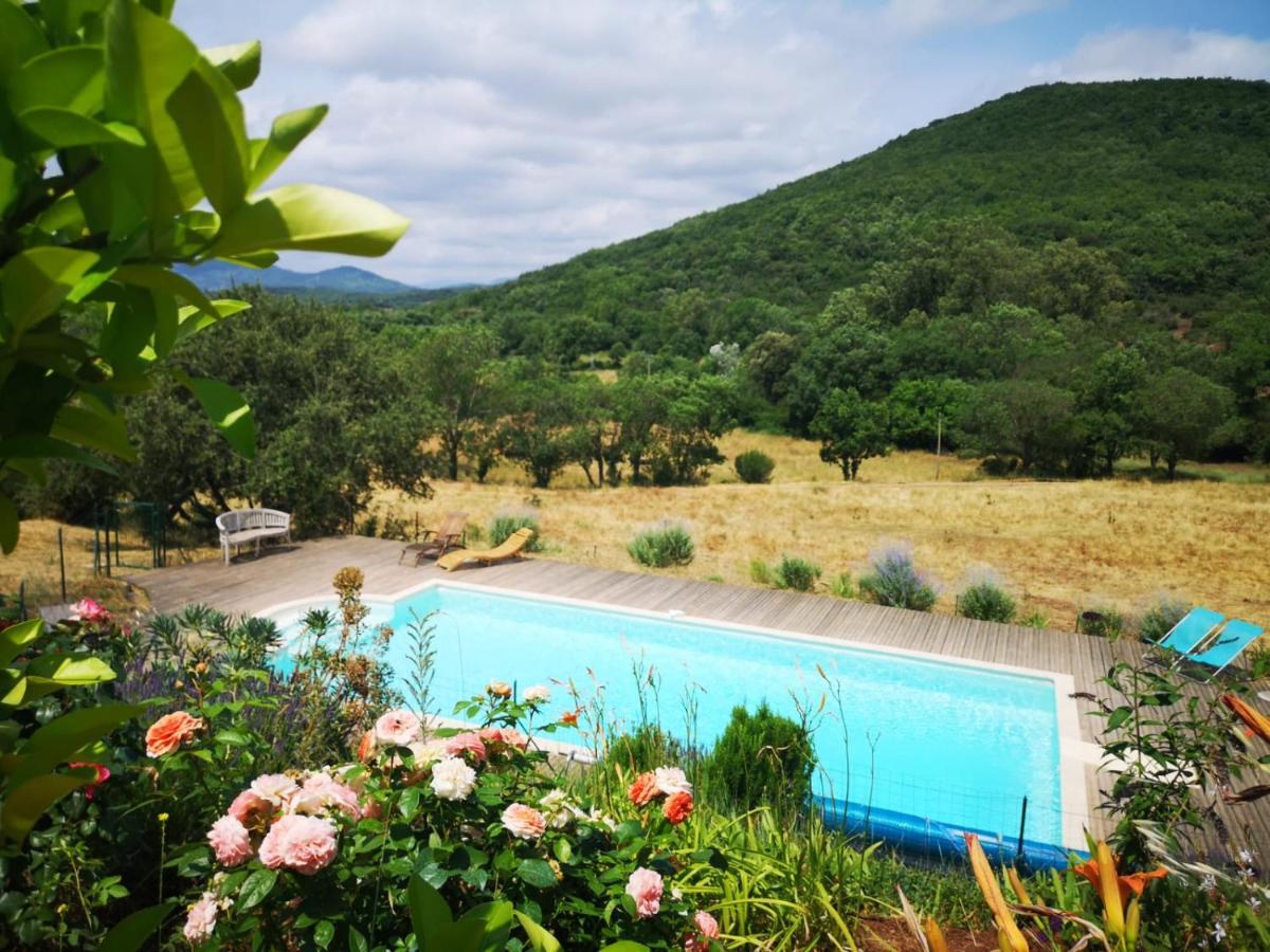 Bed and Breakfast Domaine De Montbarri La Tour-sur-Orb Exterior foto