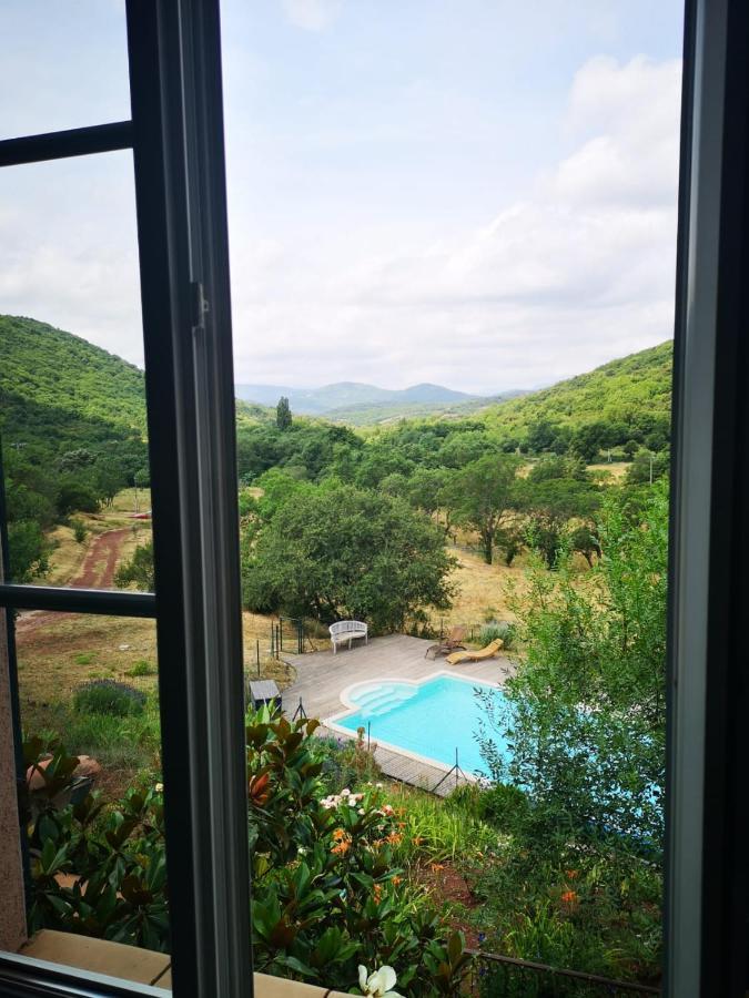Bed and Breakfast Domaine De Montbarri La Tour-sur-Orb Exterior foto