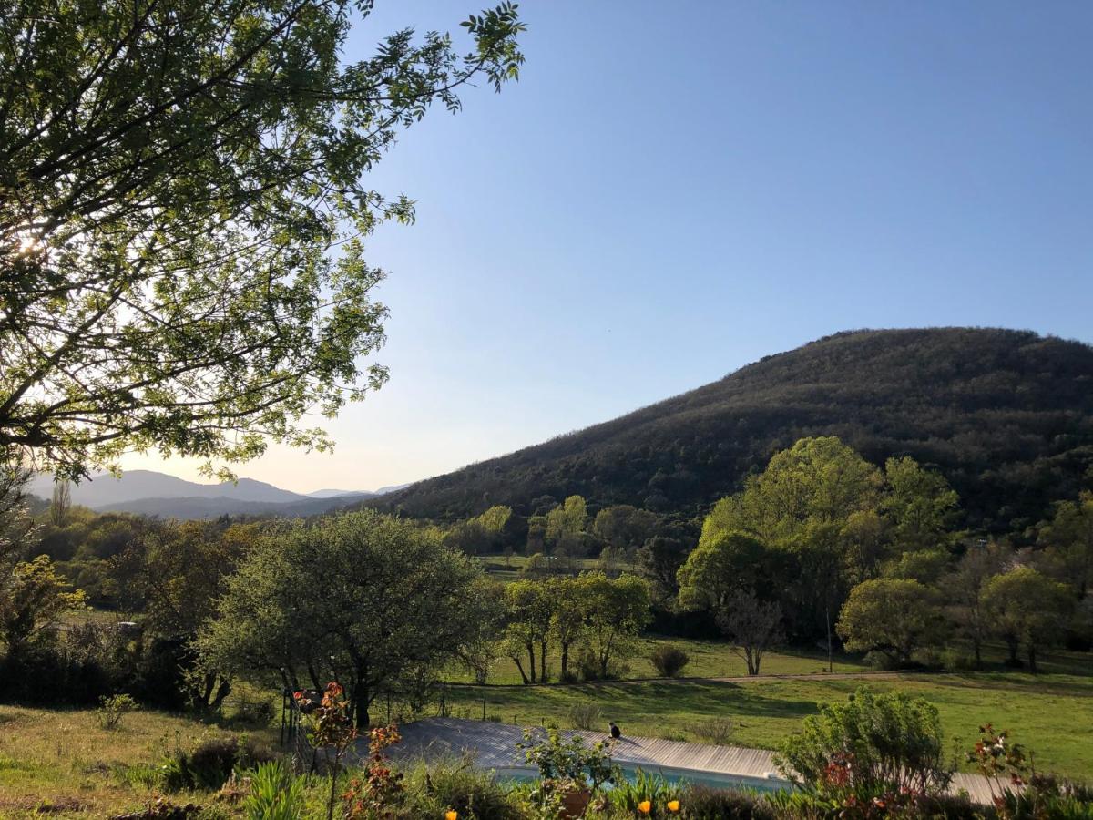 Bed and Breakfast Domaine De Montbarri La Tour-sur-Orb Exterior foto